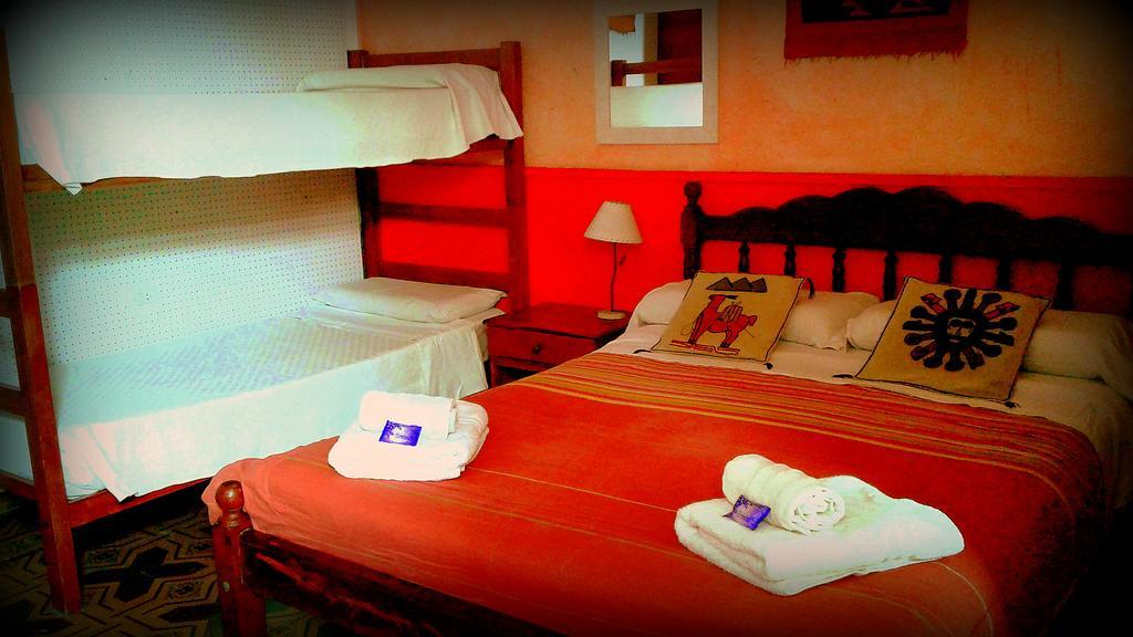 Hostal Yatasto Salta Eksteriør bilde